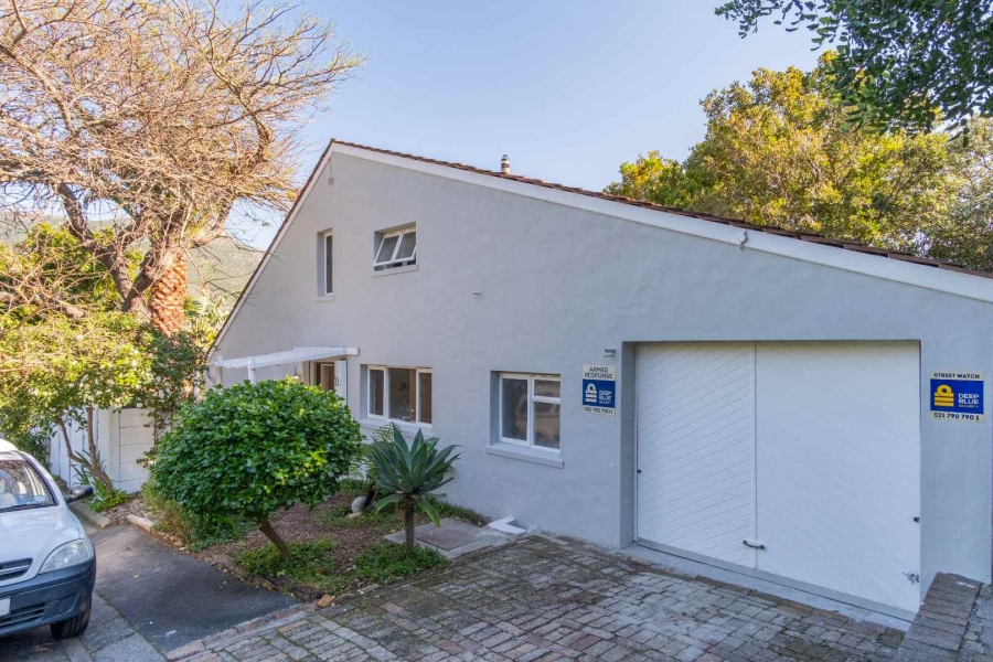 To Let 3 Bedroom Property for Rent in Penzance Estate Western Cape